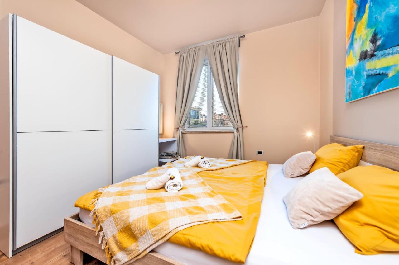 Room And Apartments Antea Rovinj Exterior photo