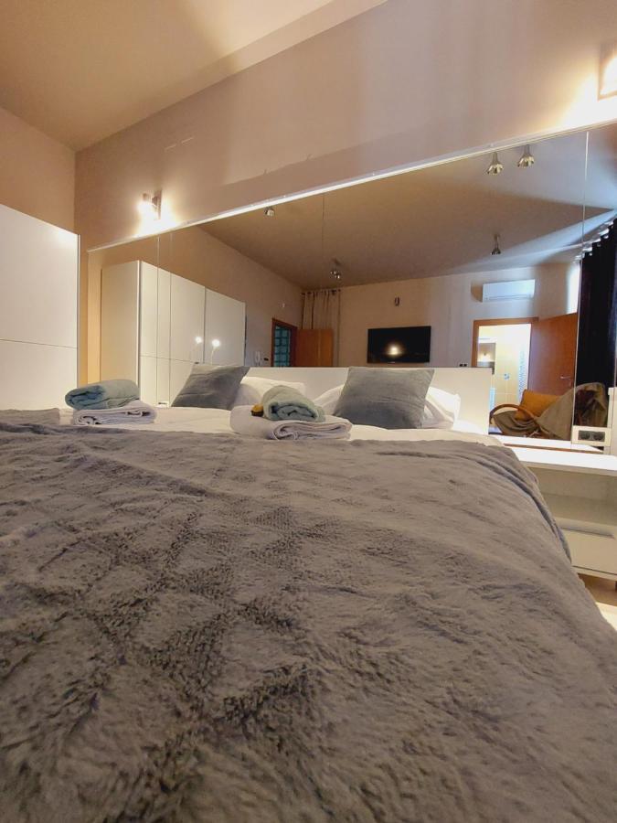 Room And Apartments Antea Rovinj Exterior photo