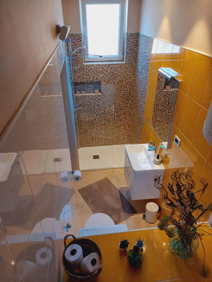 Room And Apartments Antea Rovinj Exterior photo