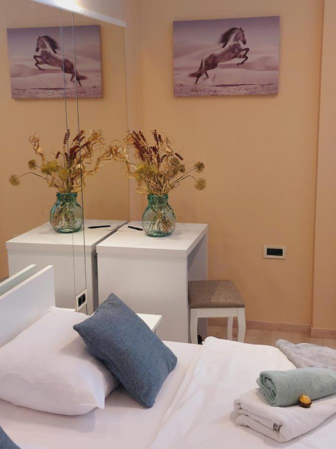 Room And Apartments Antea Rovinj Exterior photo