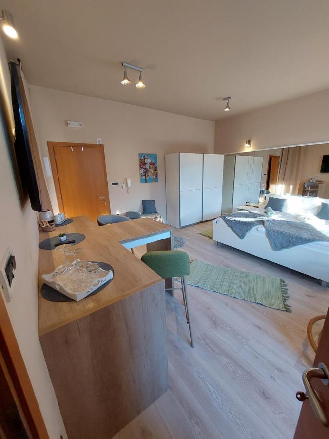 Room And Apartments Antea Rovinj Exterior photo