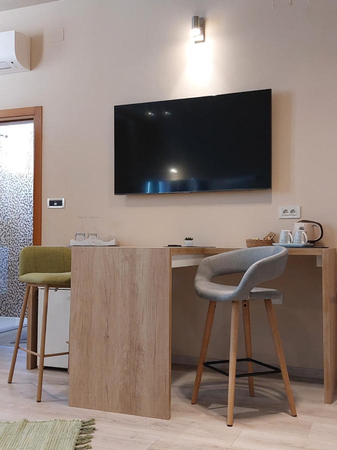 Room And Apartments Antea Rovinj Exterior photo