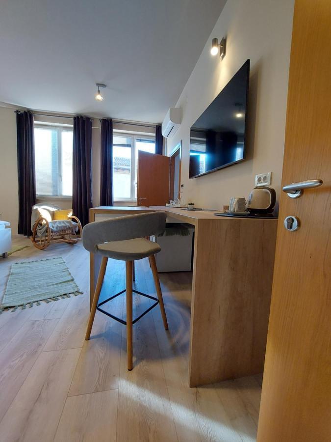 Room And Apartments Antea Rovinj Exterior photo